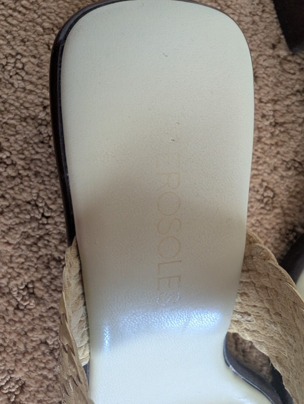 Aerosoles Light Green Sandals, Size 7, 2.5 Inch Heels - Picture 5 of 7